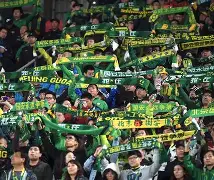 包含国安主场大胜鲁能，球员们发挥出色获得胜利的词条