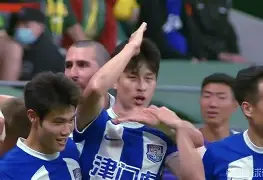 瓦伦西亚新球场效果图 瓦伦西亚新球场效果图